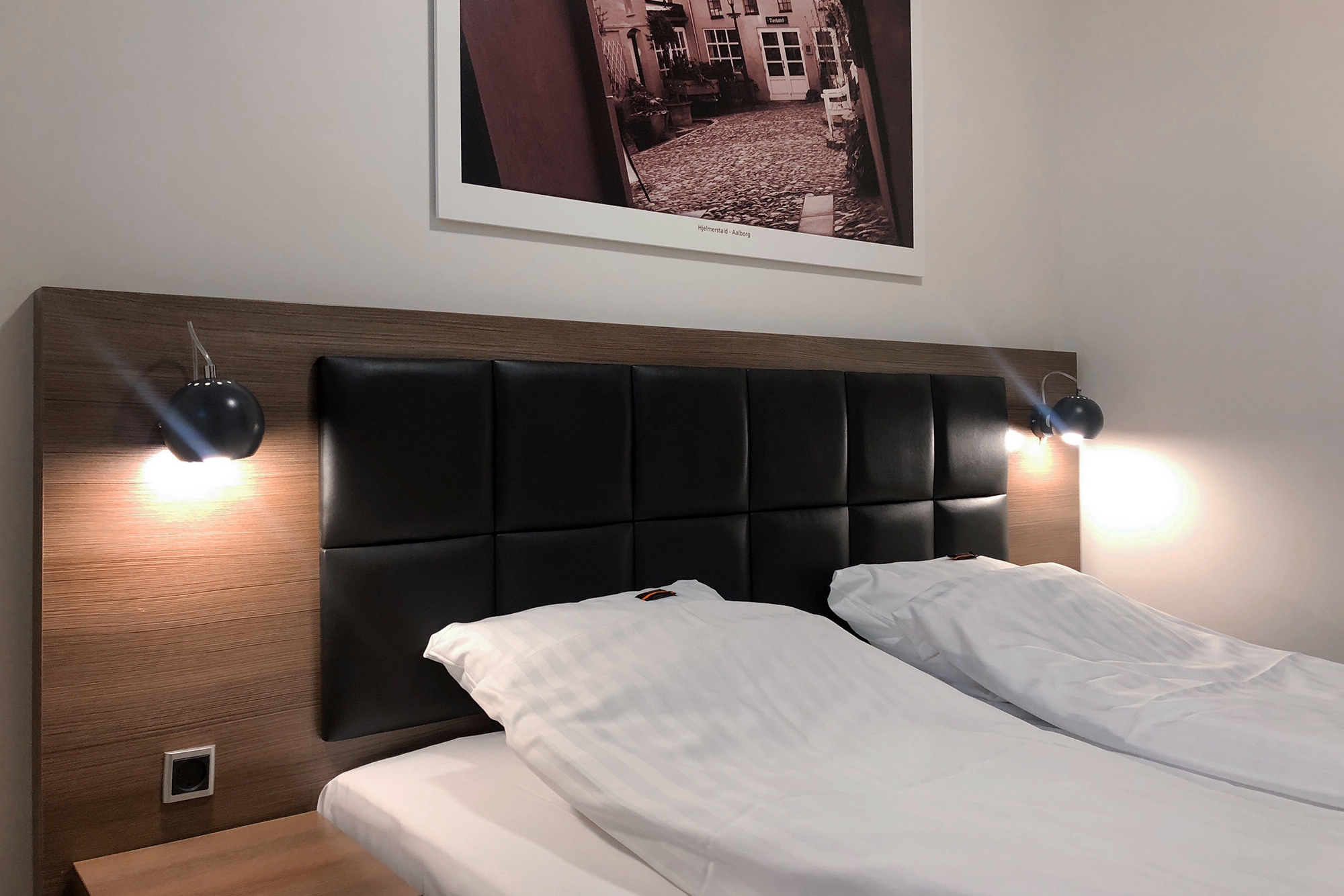 Double room 4 - window fit